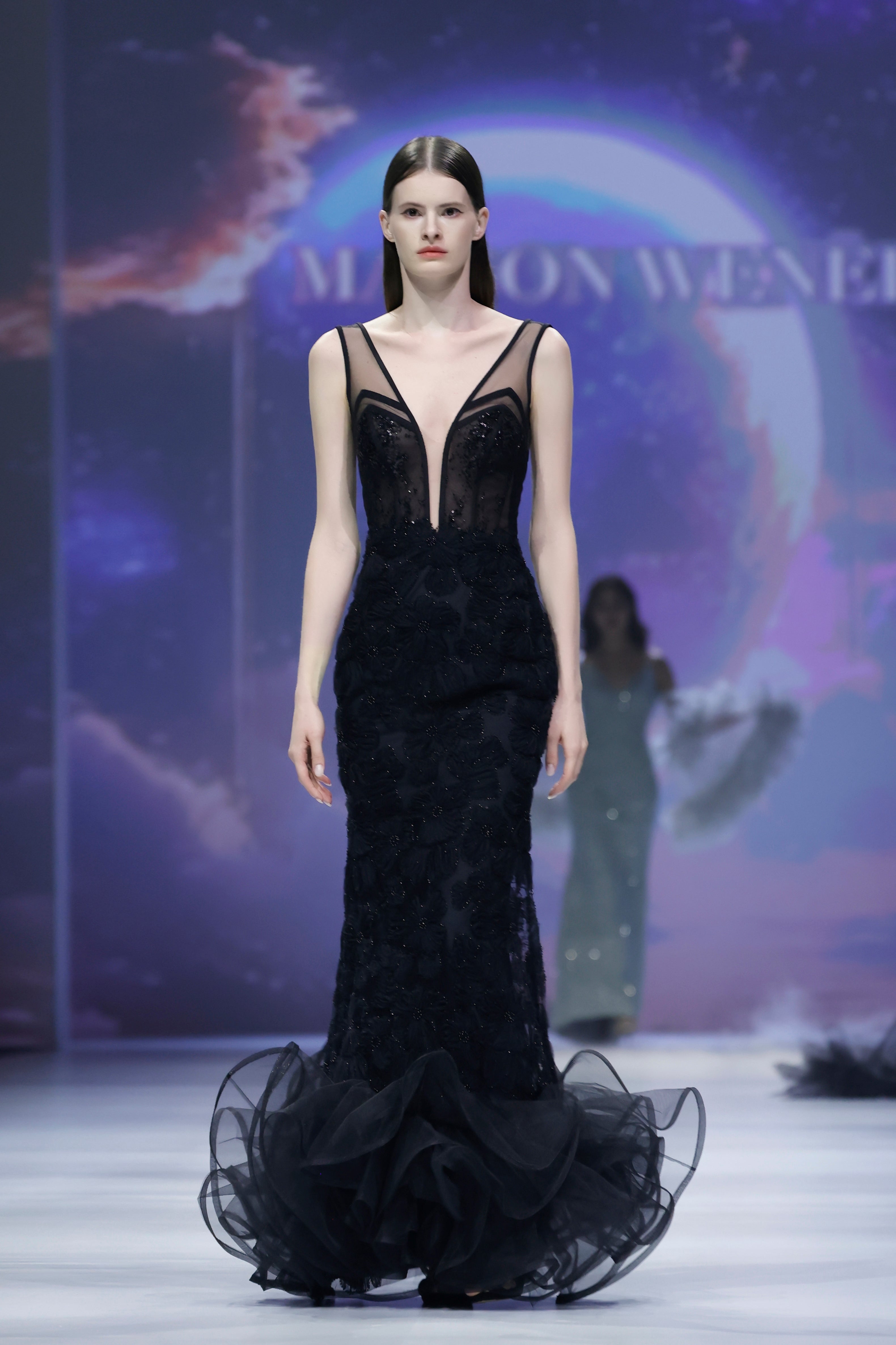 LOOK 02