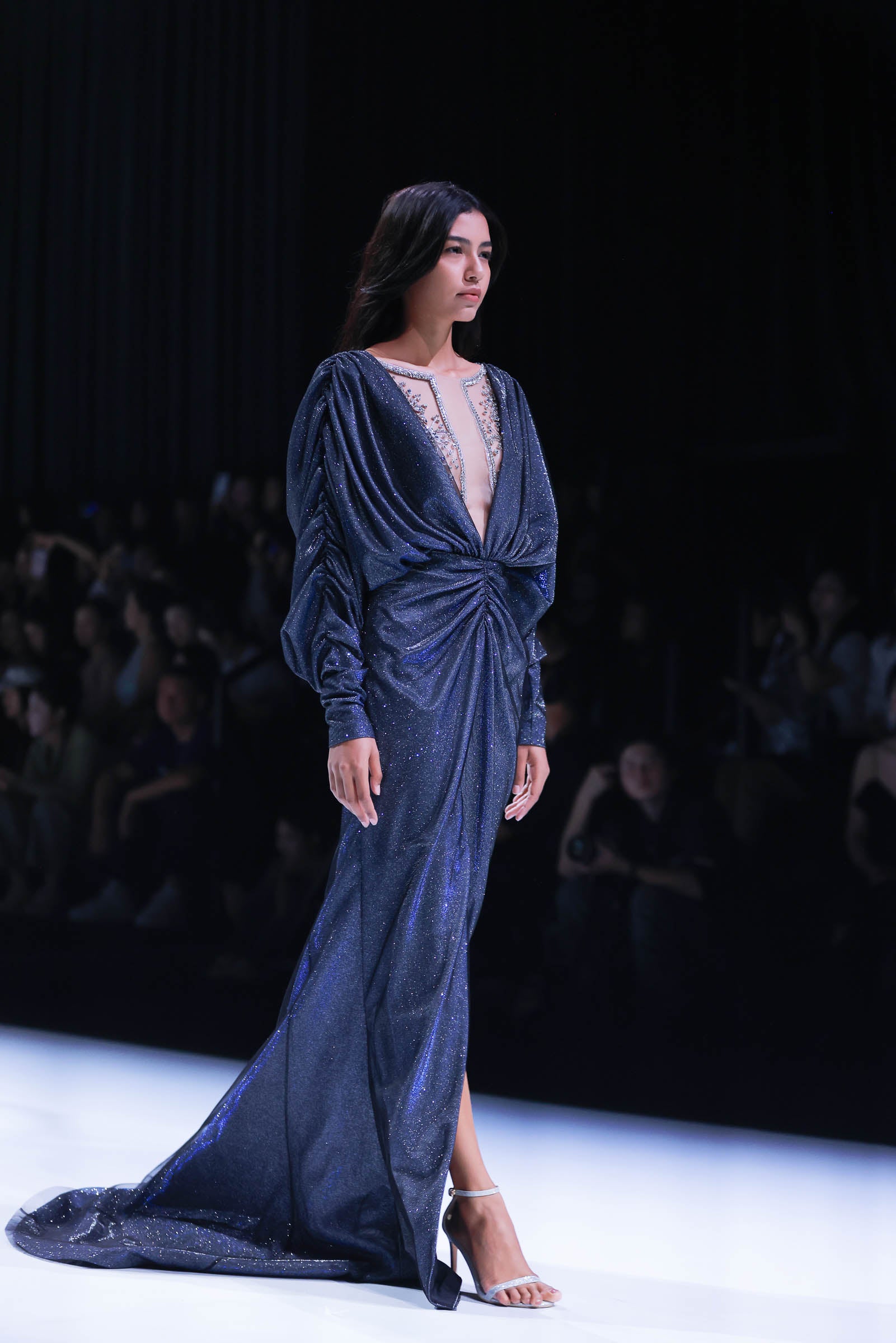LOOK 10