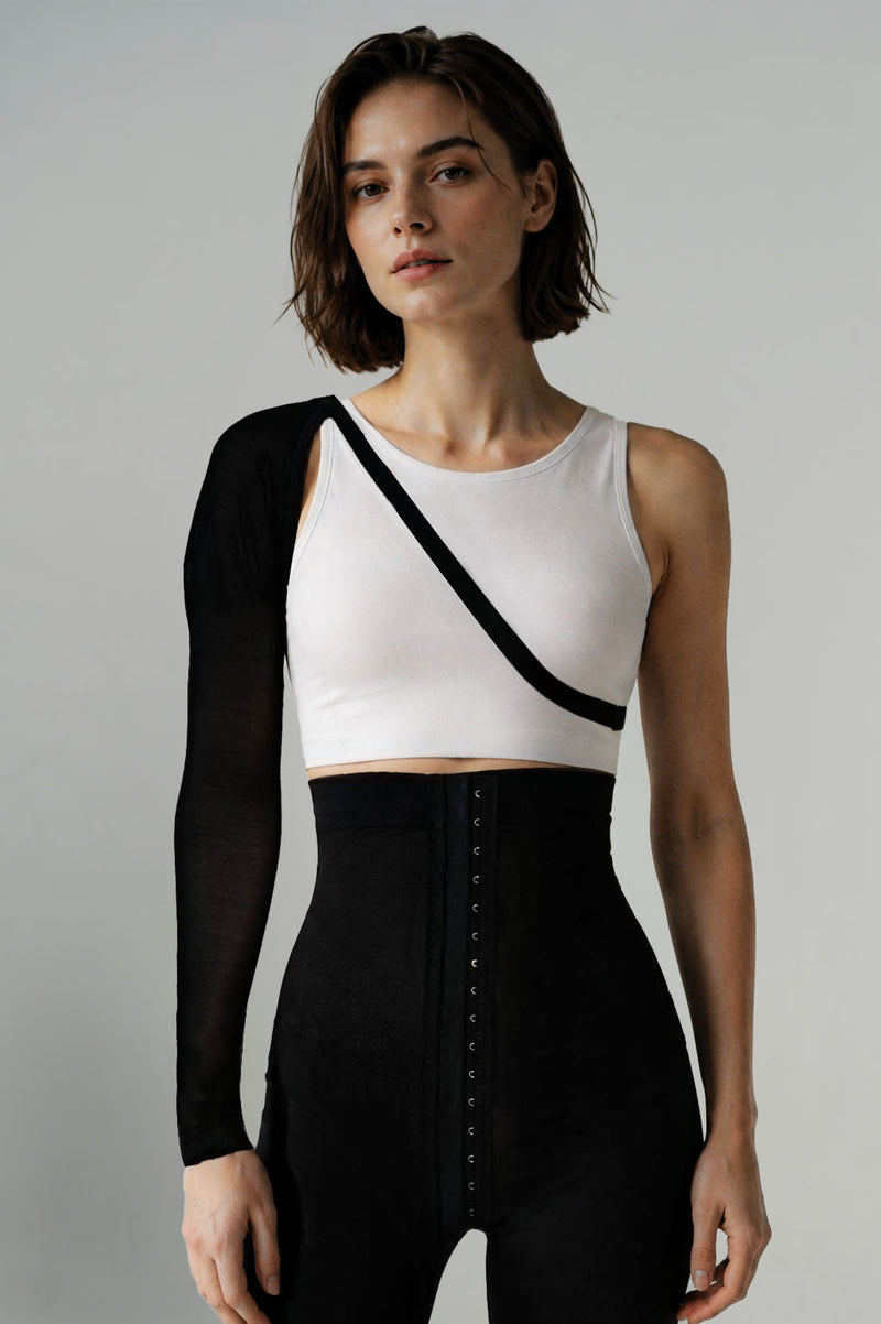 束手