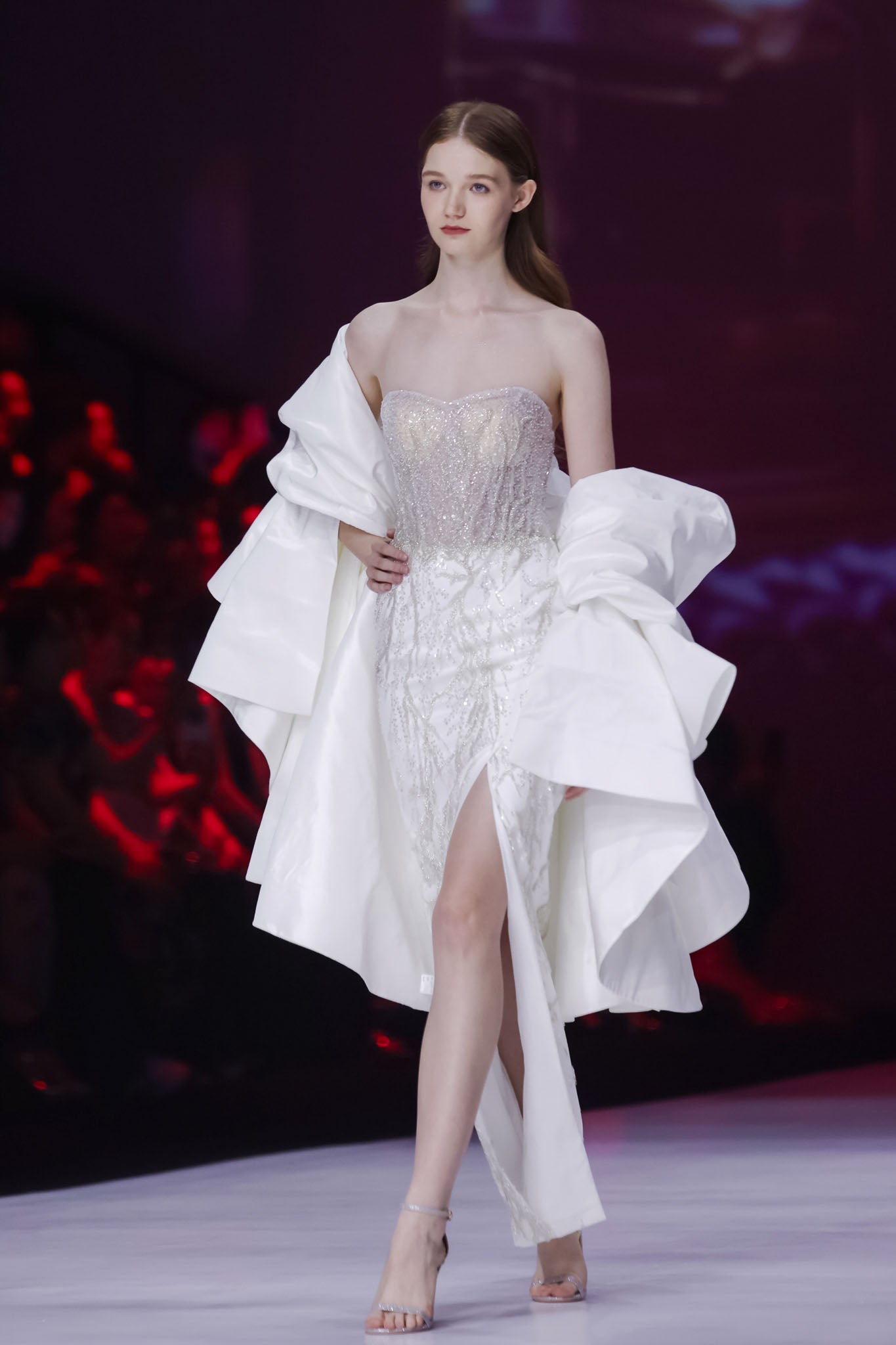 LOOK 17