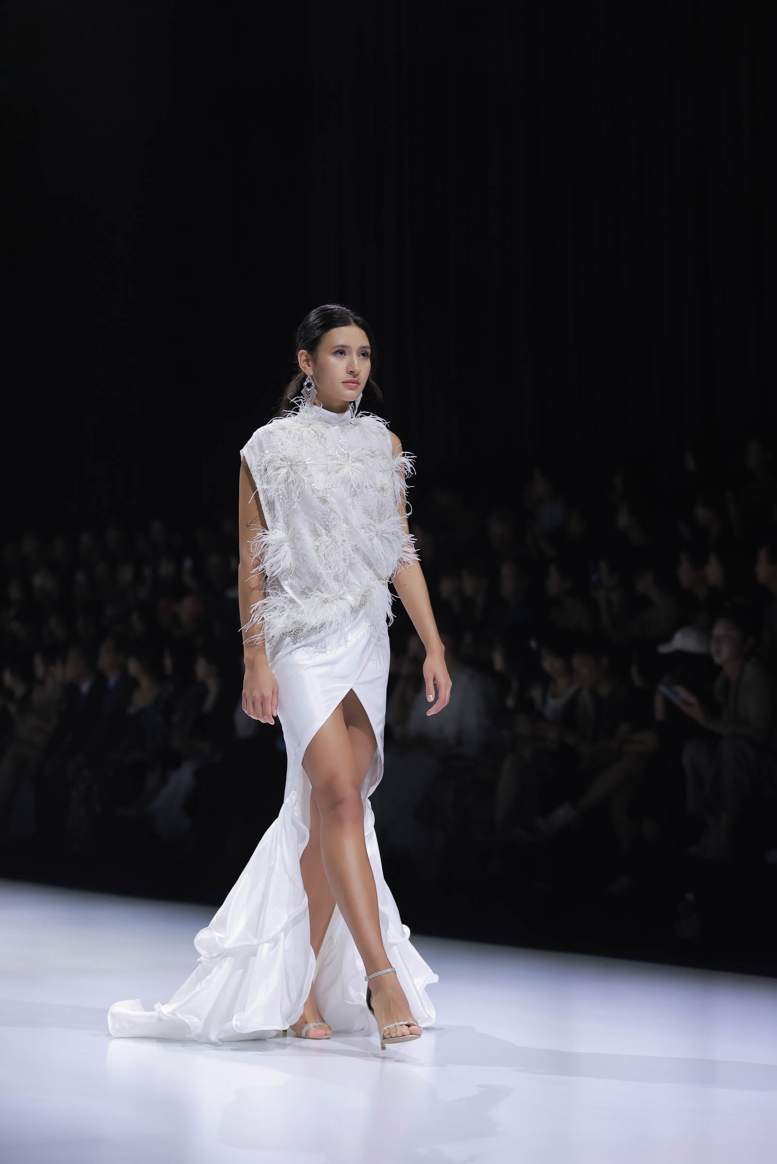 LOOK 14