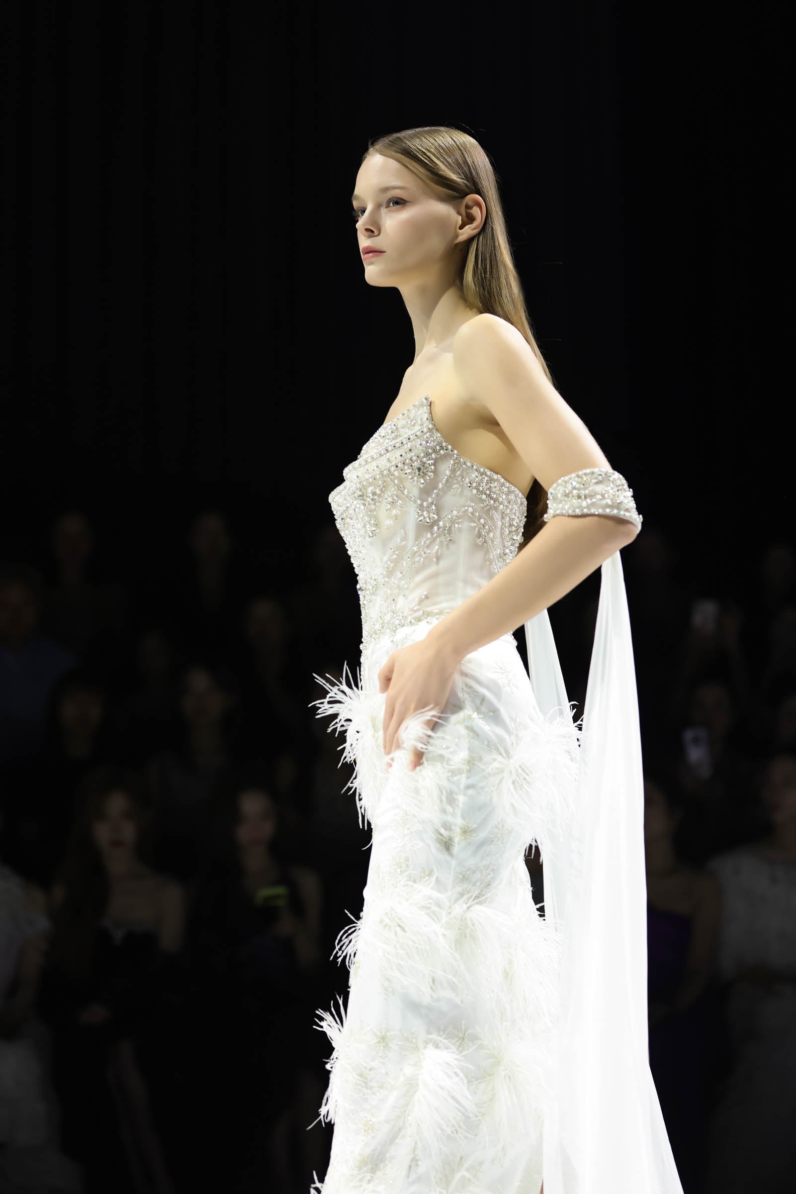 LOOK 16