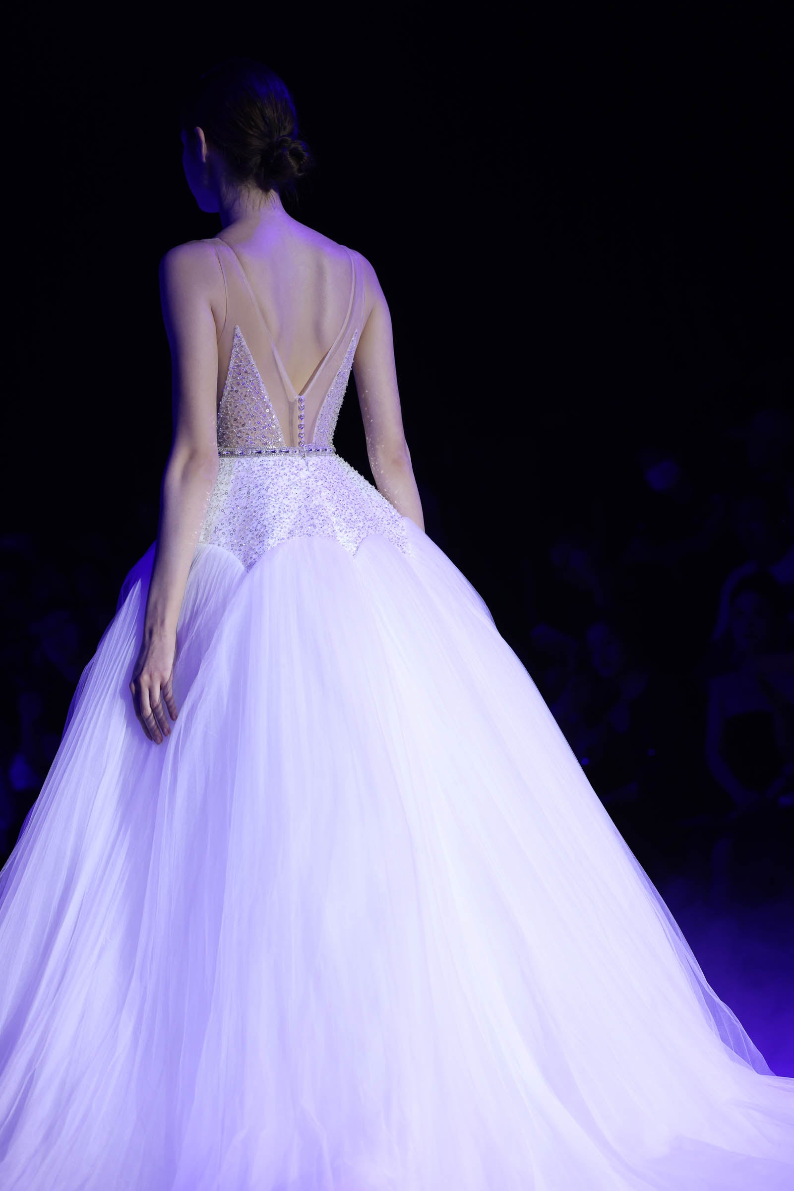 LOOK 17