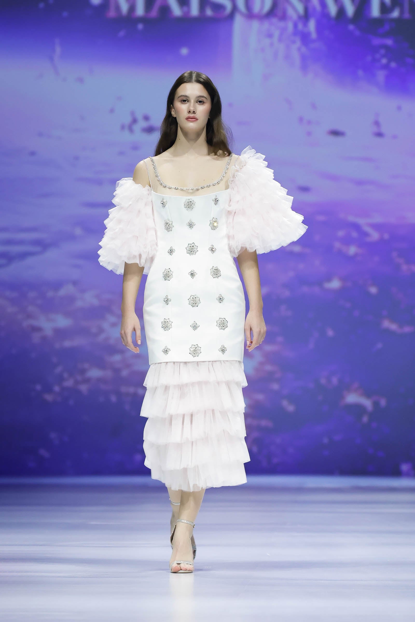 LOOK 07
