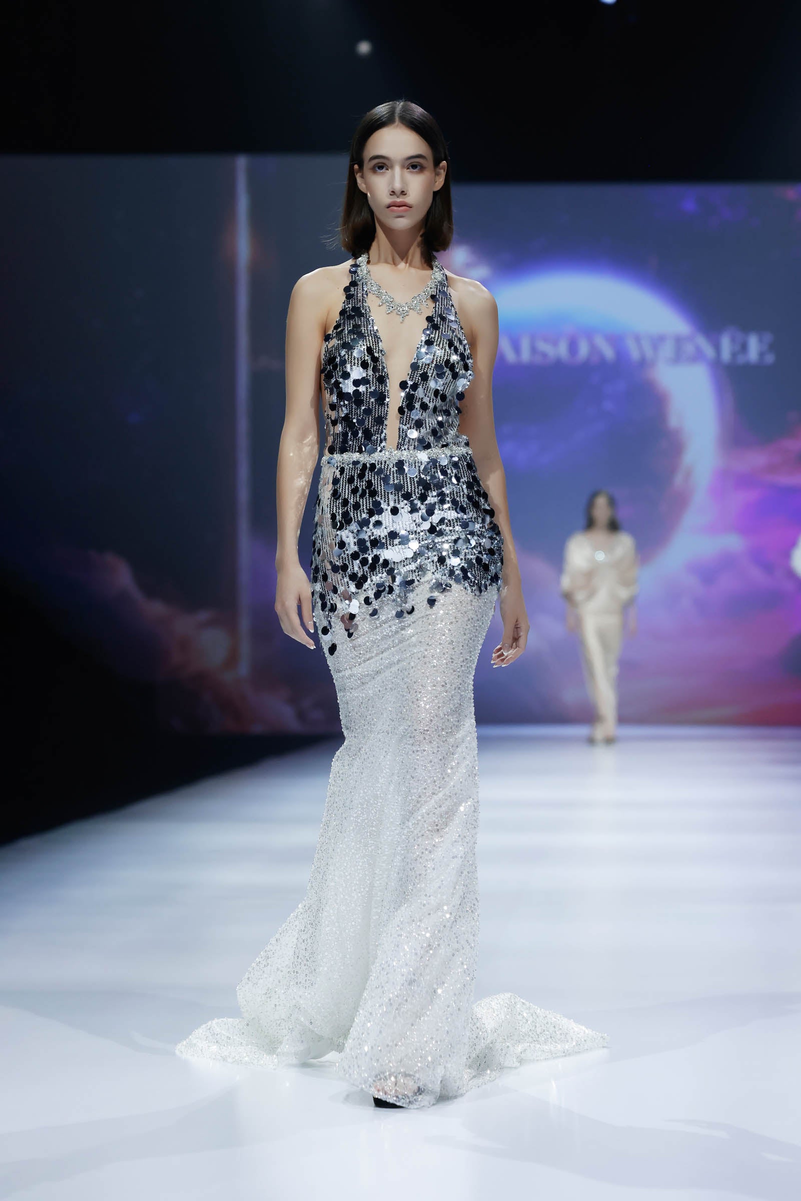 LOOK 08