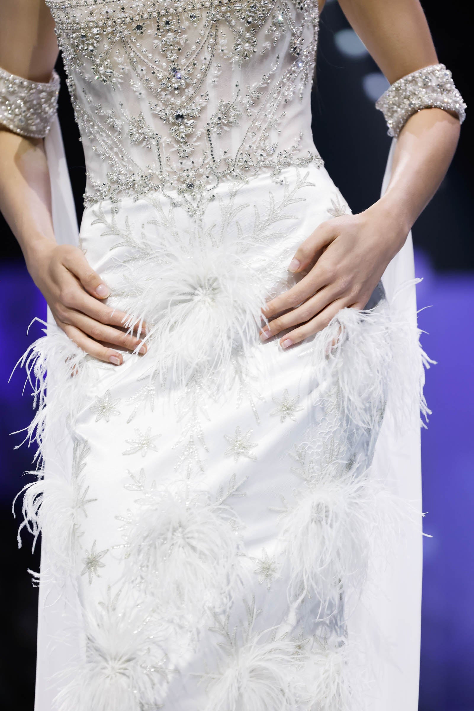 LOOK 16