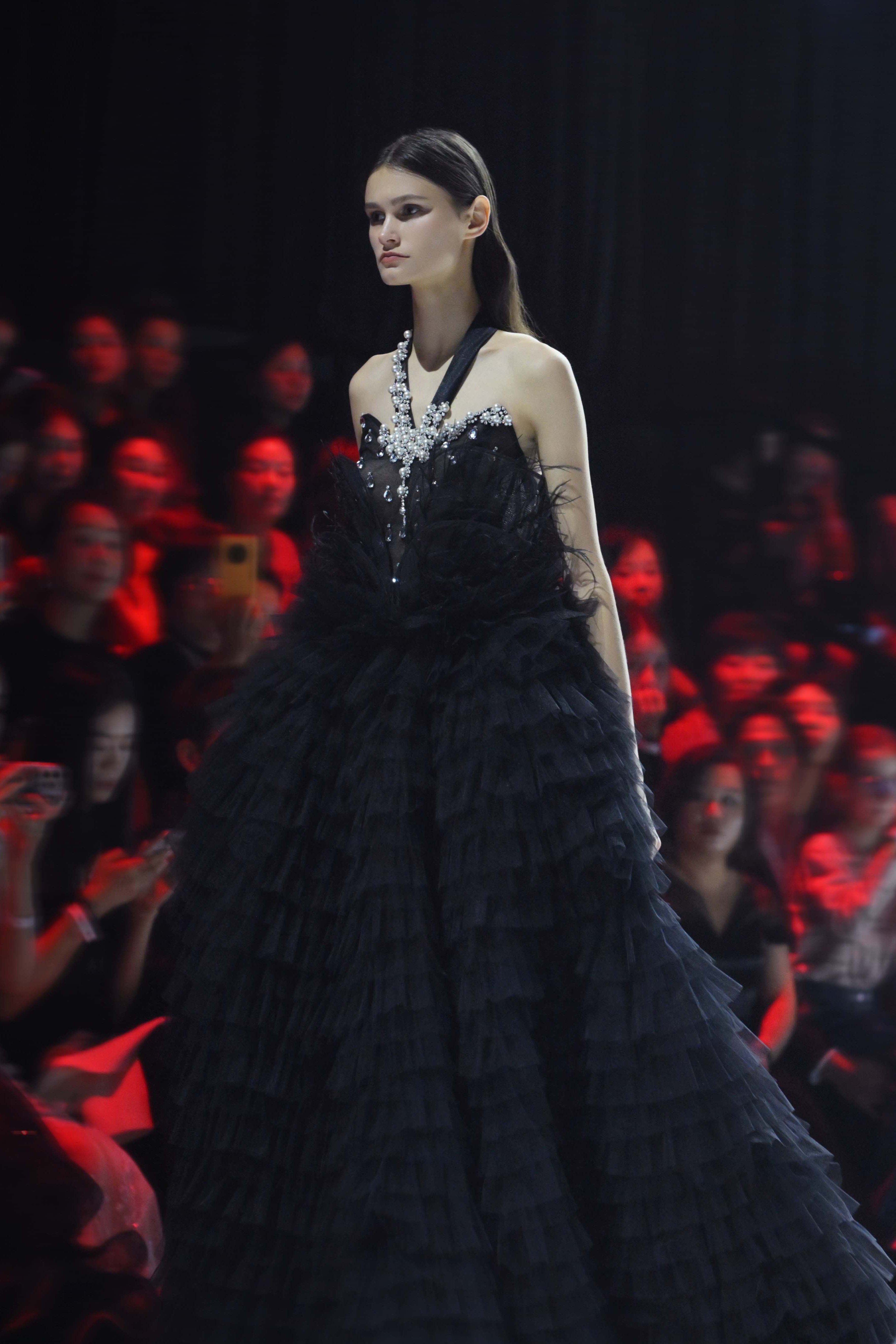 LOOK 13